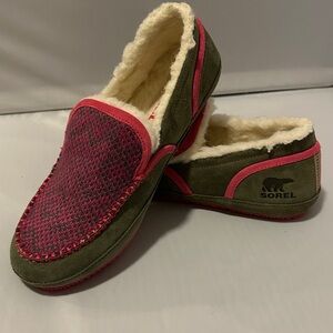 Sorel Green and Pink - Cozy Lined Slippers